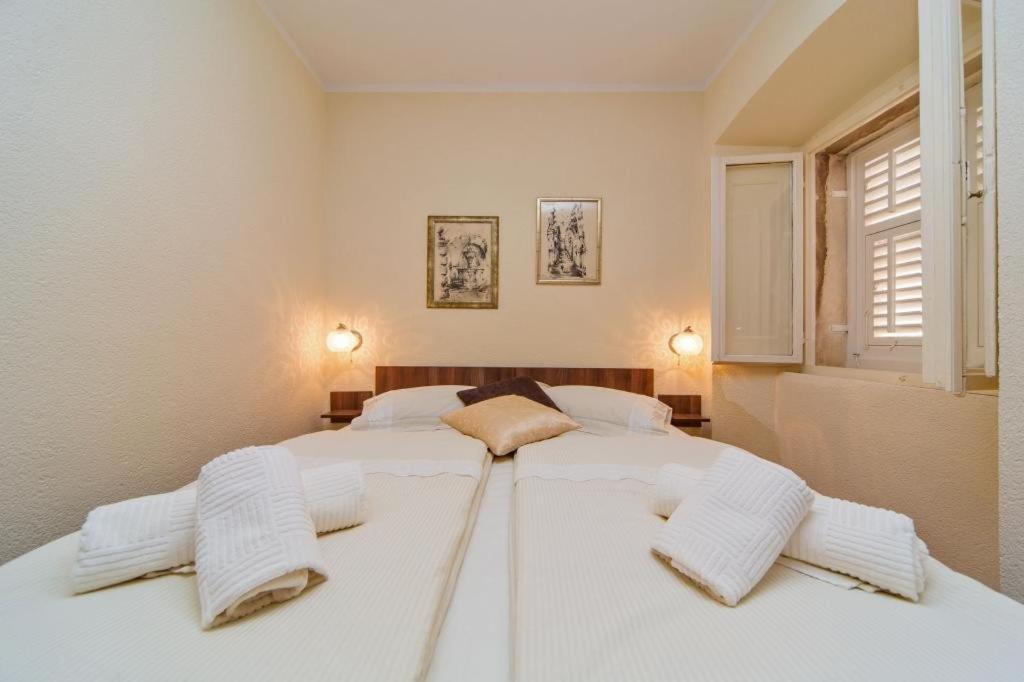 Maru Apartment Ragusa Esterno foto